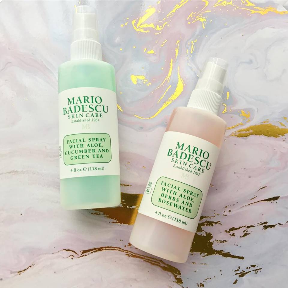 Mario Badescu, Mario Badescu Facial Spray With Aloe Cucumber And Green Tea, Mario Badescu Facial Spray With Aloe Cucumber And Green Tea รีวิว, Mario Badescu Facial Spray With Aloe Cucumber And Green Tea ราคา, รีวิวสเปรย์น้ำแร่ Mario Badescu, Mario Badescu Facial Spray With Aloe Cucumber And Green Tea 118 ml. สเปรย์น้ำแร่สารสกัดจากว่านหางจระเข้ แตงกวา และชาเขียว มอบความชุ่มชื้นและสดชื่นสำหรับผิวที่ขาดน้ำ