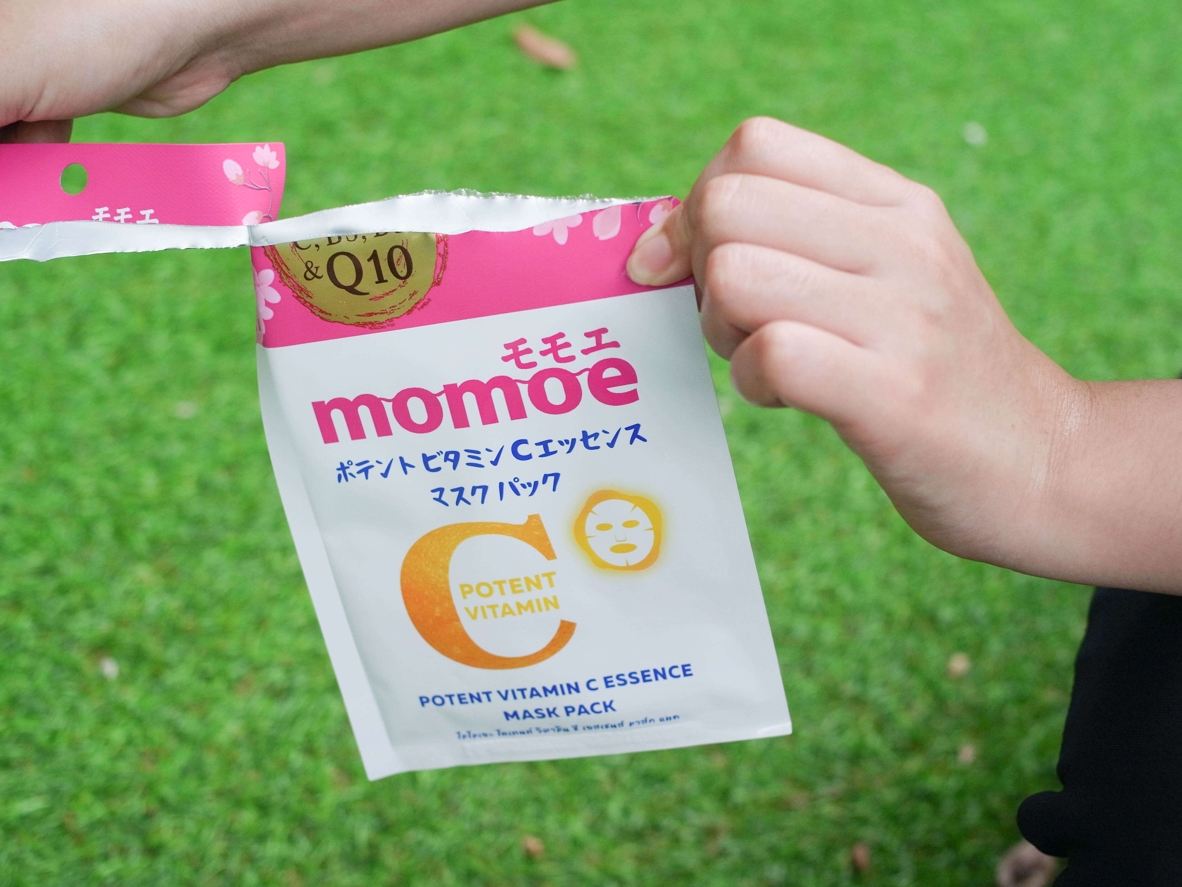 Momoe , Vitamin C Mask , Mask Vitamin C , Momoe Mask , Mask Momoe